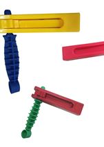 Plastic Noisemaker Gragger